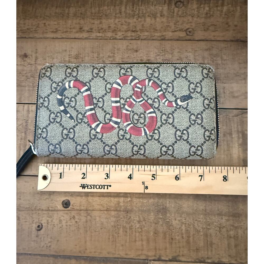 Gucci Wallet Mens GG Supreme Canvas Snake Print Zip Around Long Wallet W/COA - Picture 13 of 14